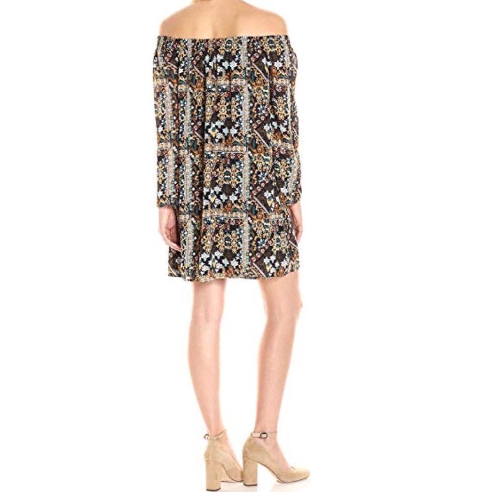 Mosaic Off-The-Shoulder Shift Casual Mini Dress - Picture 3 of 8
